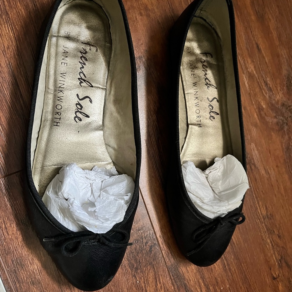 French Sole Black Leather Loafers